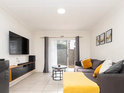 3 Bedroom Apartment To Rent in Parow - kU8m.webp