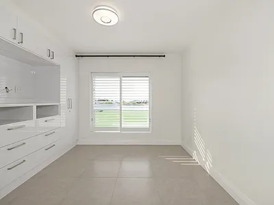 2 Bedroom Apartment For Sale in Milnerton - 1IYV.webp
