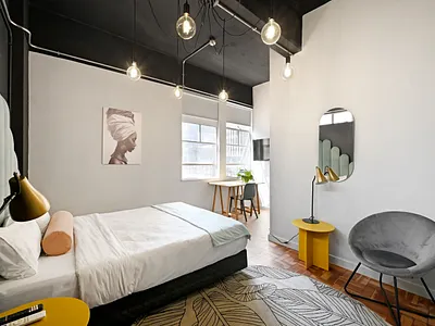 0.5 Bedroom Apartment For Sale in Cape Town - img