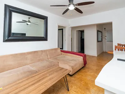 1 Bedroom Apartment To Rent in Cape Town - GrK6.webp