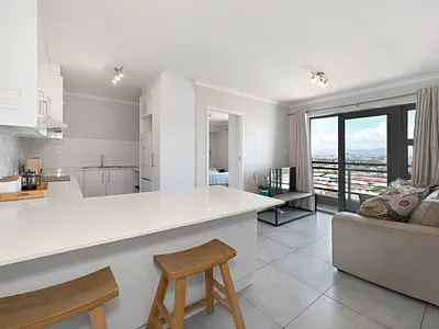 2 Bedroom Apartment To Rent in Cape Town - LFzV.webp