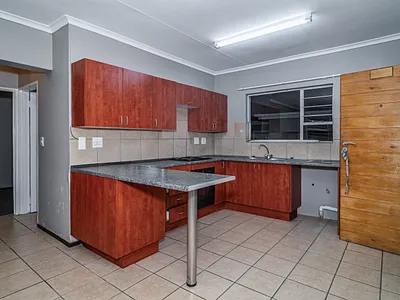 2 Bedroom Apartment For Sale in Randburg - 9YxH.webp