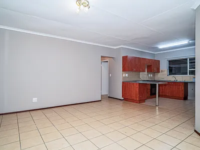 2 Bedroom Apartment For Sale in Randburg - bB9F.webp