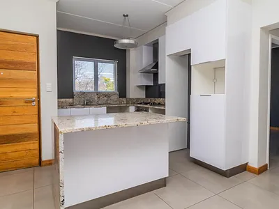 2 Bedroom Apartment For Sale in Sandton - 7S1Y.webp