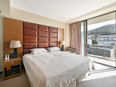 0.5 Bedroom Apartment To Rent in Cape Town - LmNg.webp