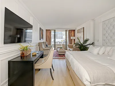 0.5 Bedroom Apartment To Rent in Cape Town - QlU6.webp