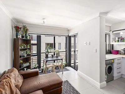1 Bedroom Apartment To Rent in Cape Town - mTOH.webp