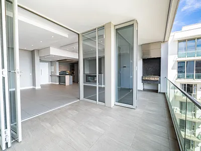 3 Bedroom Apartment To Rent in Johannesburg - kR6W.webp