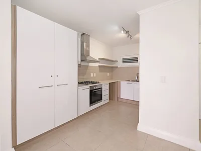 2 Bedroom Apartment To Rent in Milnerton - 39lN.webp