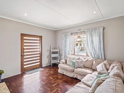 3 Bedroom House To Rent in Cape Town - img