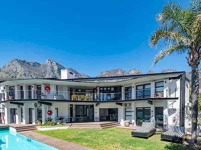 13 Bedroom House For Sale in Cape Town - img