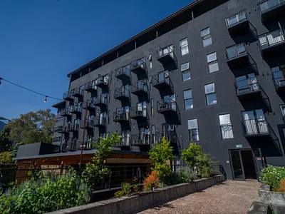 1 Bedroom Apartment For Sale in Sandton - img