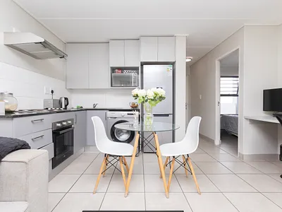 2 Bedroom Apartment For Sale in Bellville - 6jO5.webp