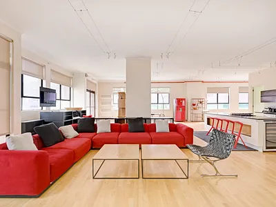 2 Bedroom Apartment For Sale in Cape Town - 3KXv.webp