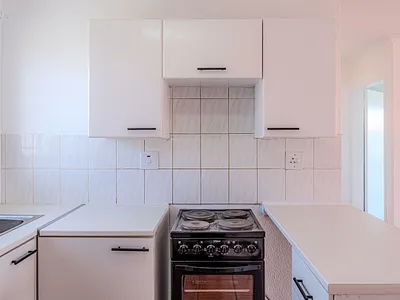 2 Bedroom Apartment For Sale in Kempton Park - CckU.webp