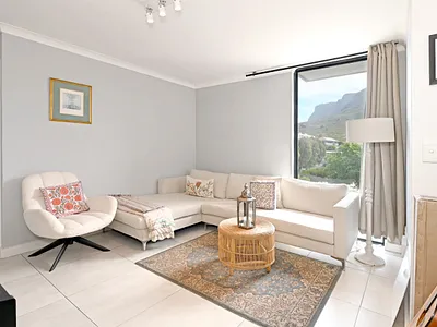 2 Bedroom Apartment For Sale in Cape Town - c4rx.webp