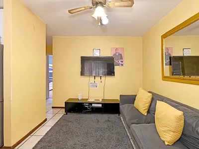 2 Bedroom Apartment To Rent in Cape Town - s8XT.webp