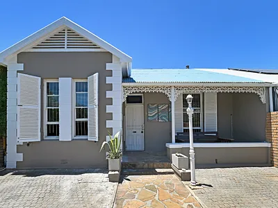 3 Bedroom House For Sale in Cape Town - Q2DT.webp