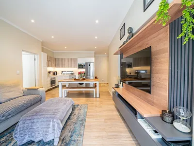 2 Bedroom Apartment To Rent in Johannesburg - 9I3z.webp