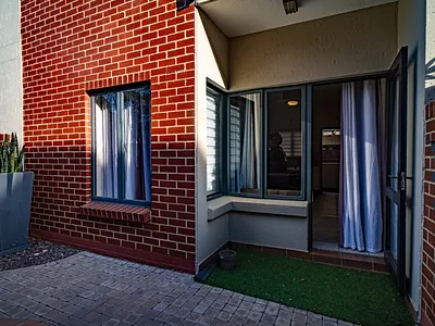 1 Bedroom Apartment For Sale in Randburg - ykQf.webp