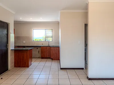 2 Bedroom Apartment For Sale in Johannesburg - kEmO.webp