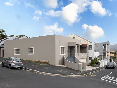 3 Bedroom House To Rent in Cape Town - img