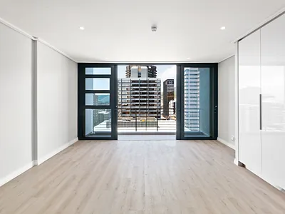 0.5 Bedroom Apartment For Sale in Cape Town - img