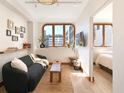 1 Bedroom Apartment For Sale in Cape Town - ZzAV.webp