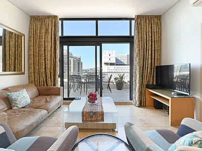 2 Bedroom Apartment To Rent in Cape Town - 2gTU.webp