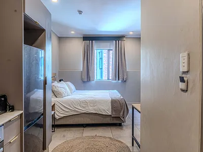1 Bedroom Apartment To Rent in Sandton - w0kI.webp