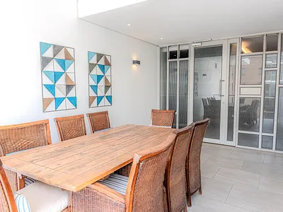 2 Bedroom Apartment For Sale in Johannesburg - Pb9l.webp