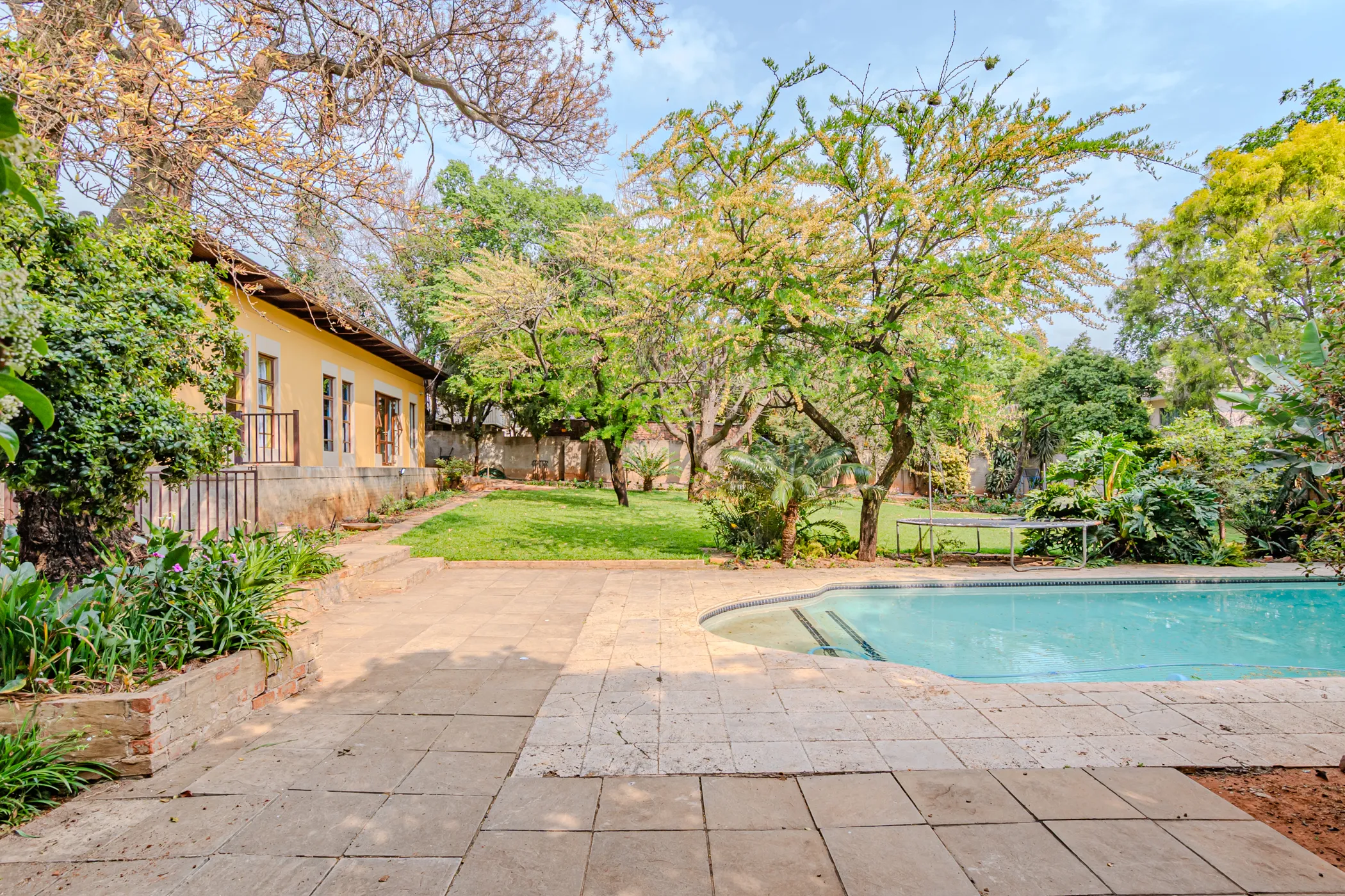 Carousel Indicator - FugG.webp