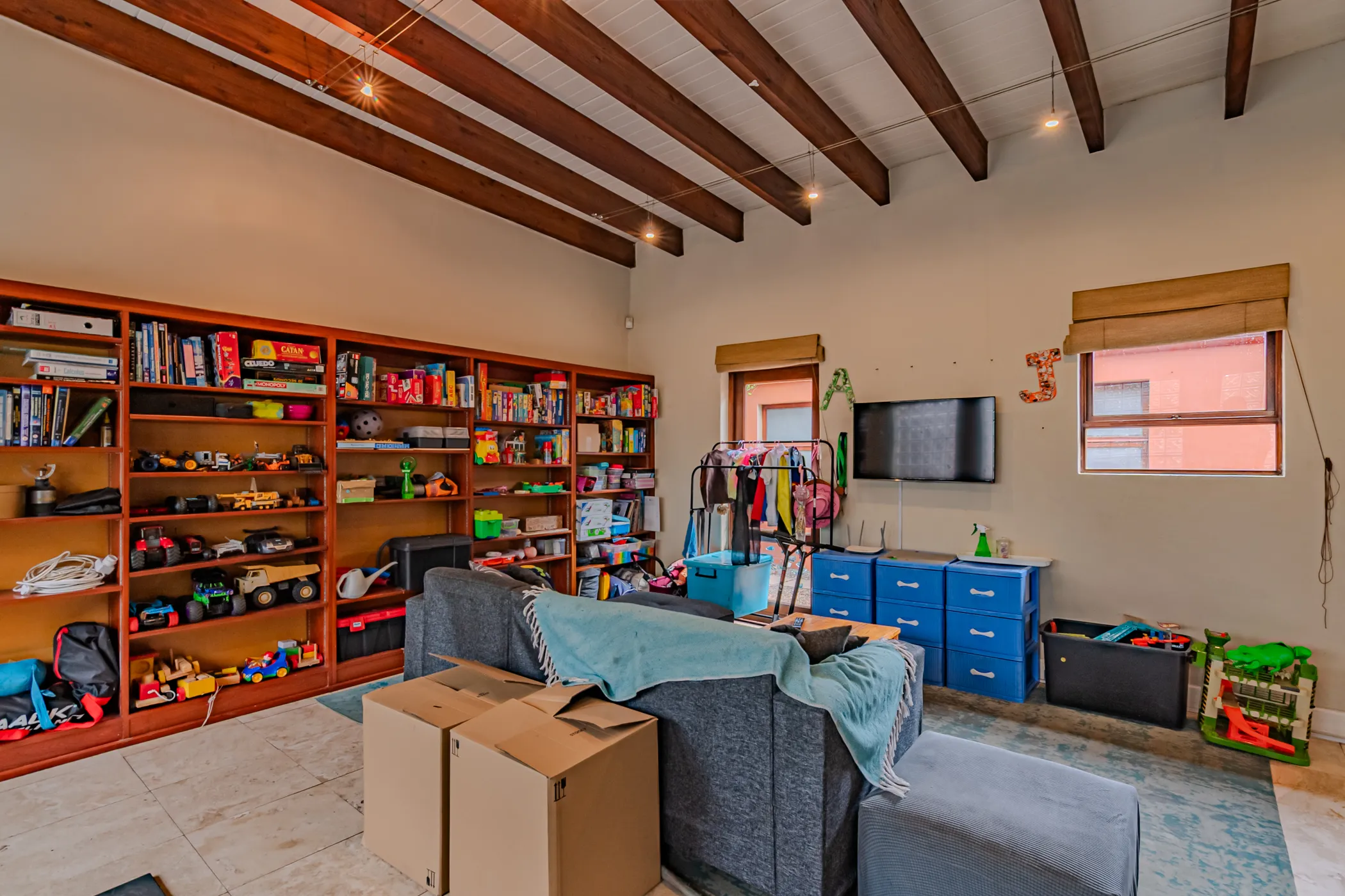 Carousel Indicator - MV0t.webp