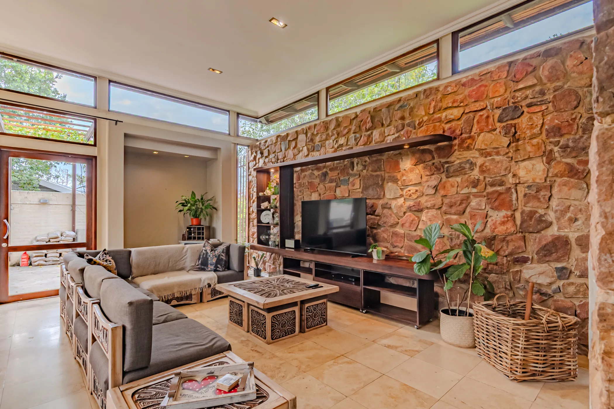 Carousel Indicator - QJLS.webp