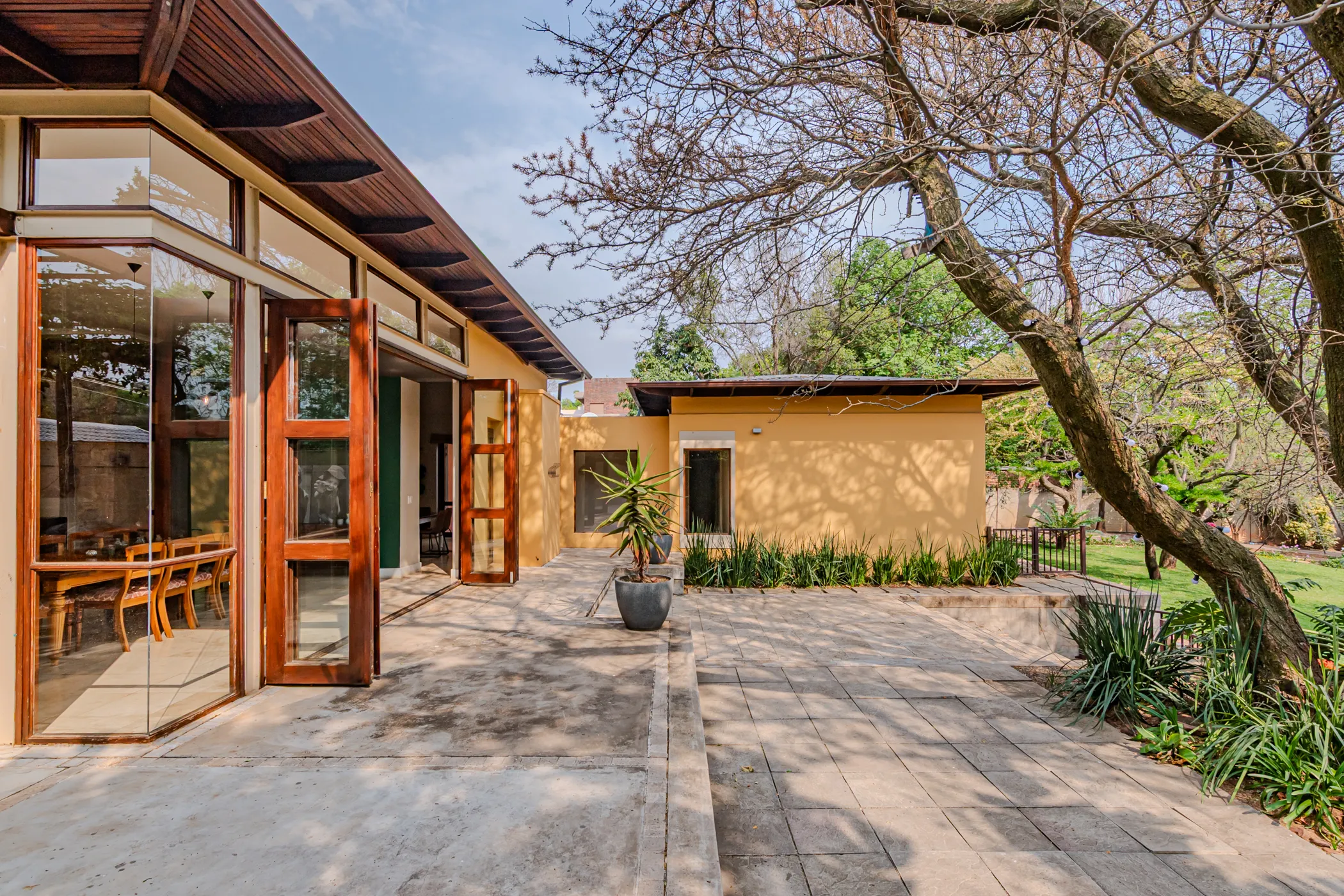 Carousel Indicator - QzJH.webp