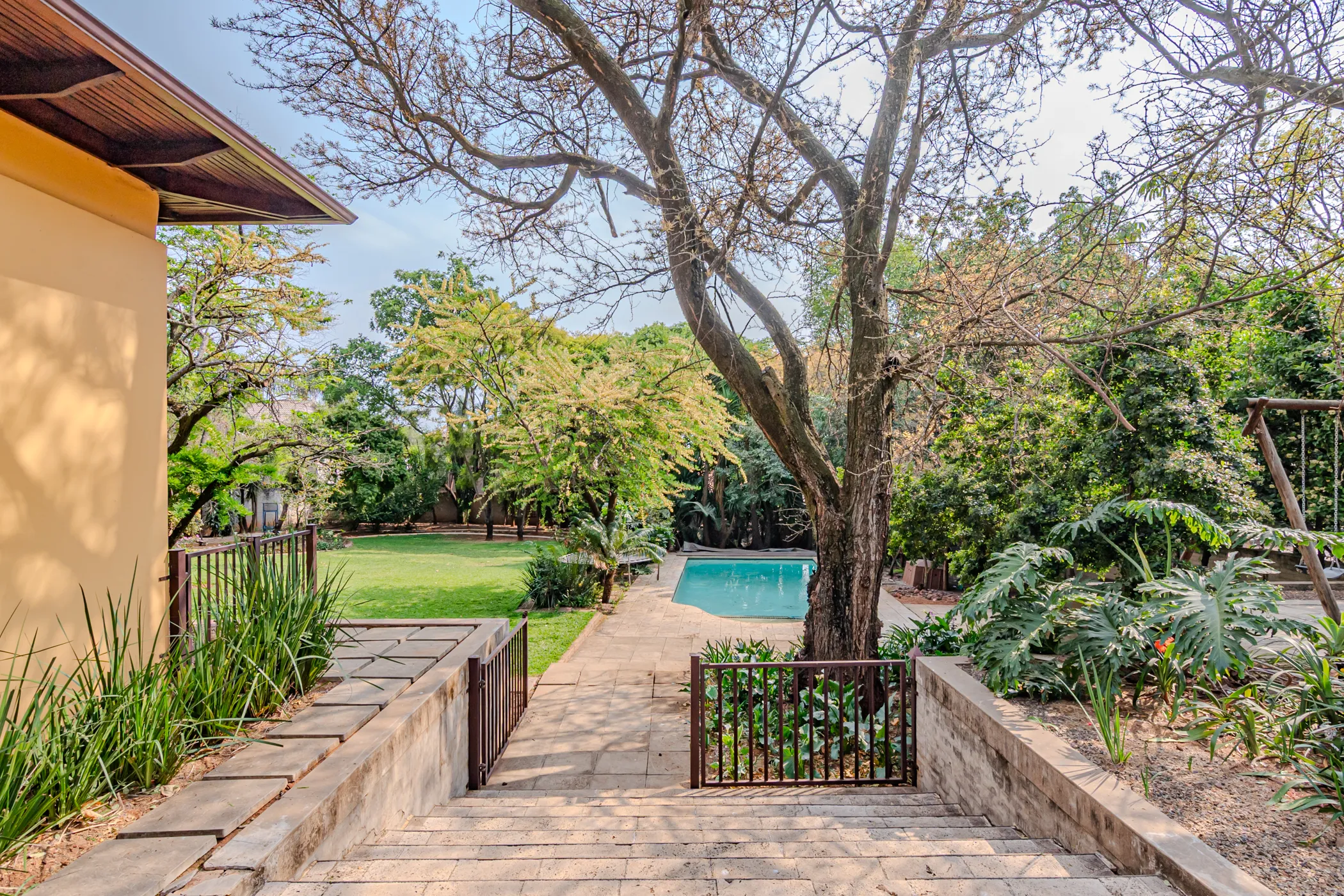 Carousel Indicator - VwXs.webp