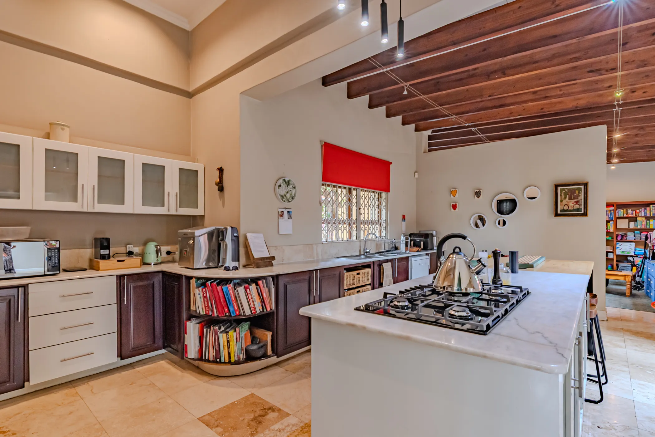 Carousel Indicator - vGBL.webp