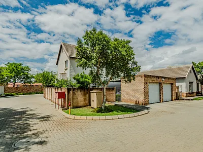 3 Bedroom House For Sale in Pretoria - img