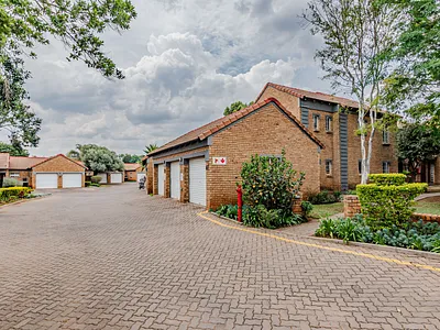 2 Bedroom Apartment For Sale in Pretoria - REGK.webp