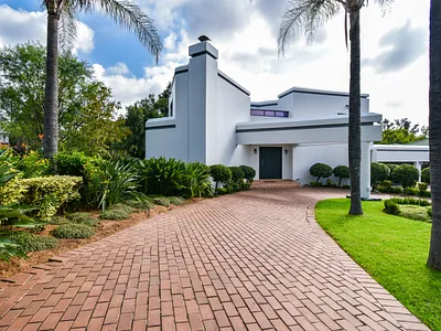 6 Bedroom House For Sale in Pretoria - s5Ht.webp