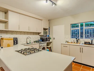 3 Bedroom Apartment For Sale in Pretoria - mlQZ.webp