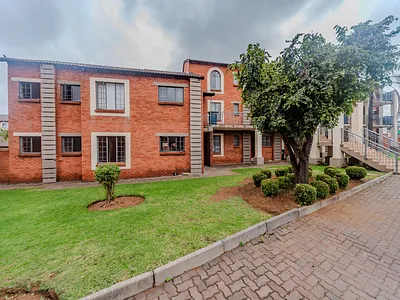 3 Bedroom Apartment For Sale in Centurion - fbqp.webp
