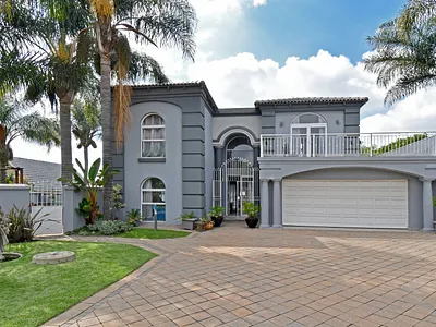 4 Bedroom House For Sale in Johannesburg - img