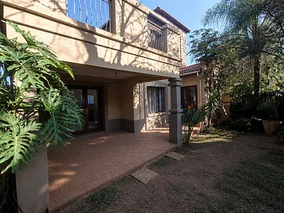 2 Bedroom Townhouse To Rent in Sandton - img