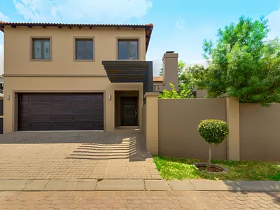 4 Bedroom Townhouse To Rent in Sandton - img