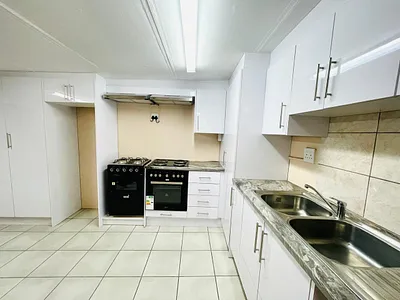 Apartment To Rent in Sandton - EeuP.webp