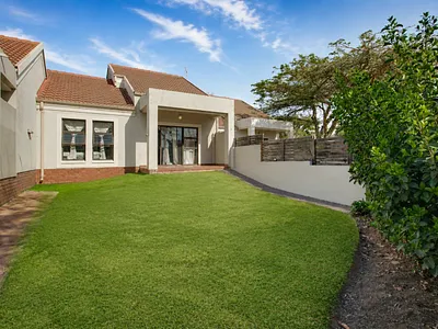 3 Bedroom Townhouse For Sale in Sandton - azEy.webp