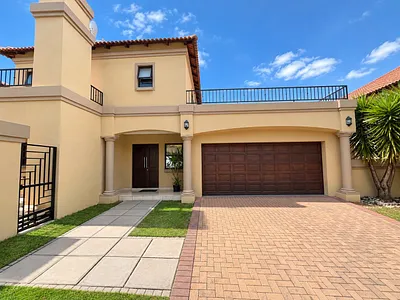 2 Bedroom Townhouse To Rent in Sandton - img