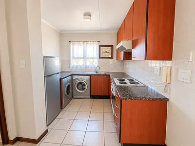 1 Bedroom Apartment To Rent in Sandton - qswf.webp