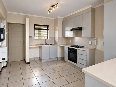 2 Bedroom Apartment To Rent in Sandton - YamH.webp